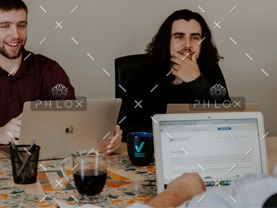 demo-attachment-738-Group-220